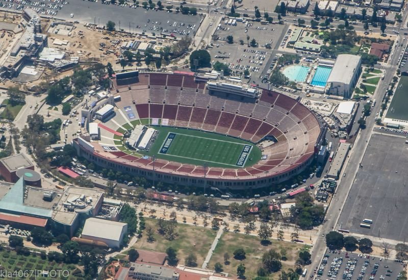 Los Angeles Memorial Coliseum - THE RAMS HAVE LEFT THE BUILDING, AGAIN!